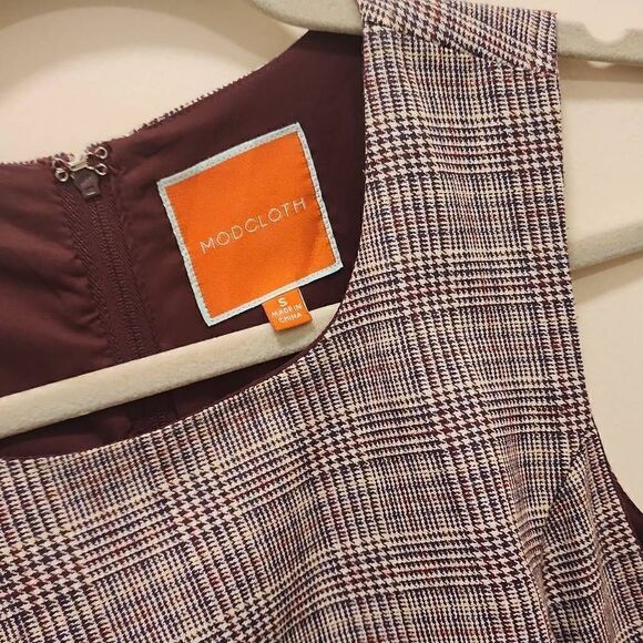 Modcloth Touch of Structure A-Line Maroon Plaid Lined Pleated Sleeveless Dress W - Picture 11 of 11